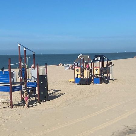Ruim Zonnig Appartement Op 50M Van Strand Oostende Ngoại thất bức ảnh