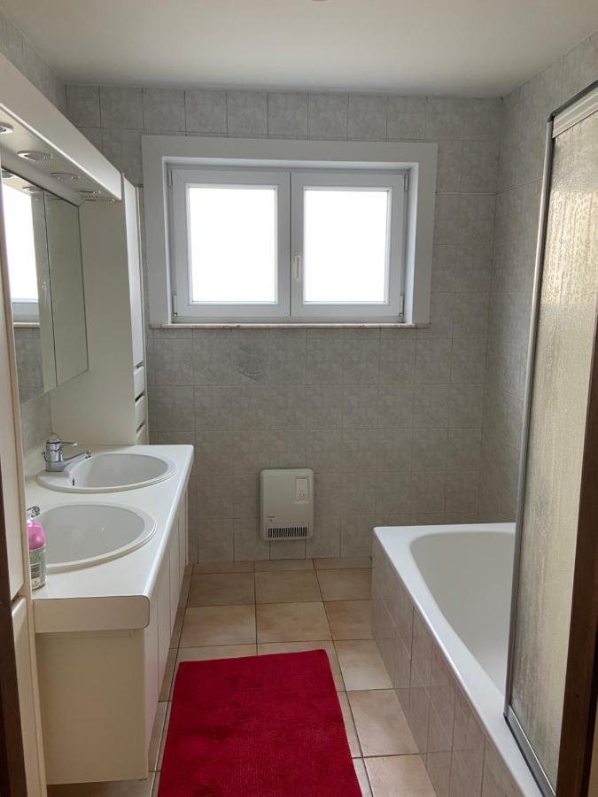 Ruim Zonnig Appartement Op 50M Van Strand Oostende Ngoại thất bức ảnh