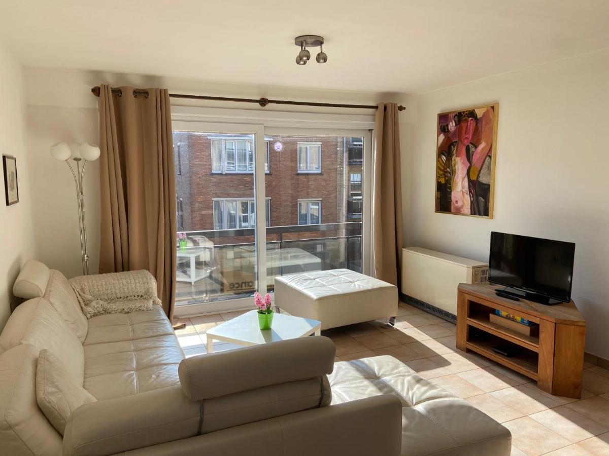 Ruim Zonnig Appartement Op 50M Van Strand Oostende Ngoại thất bức ảnh